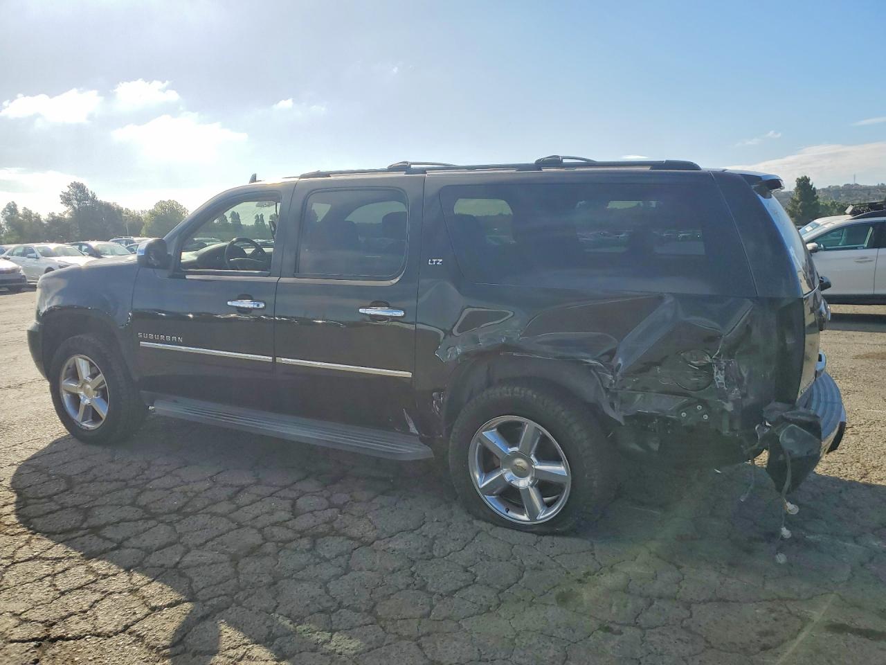 2013 CHEVROLET SUBURBAN