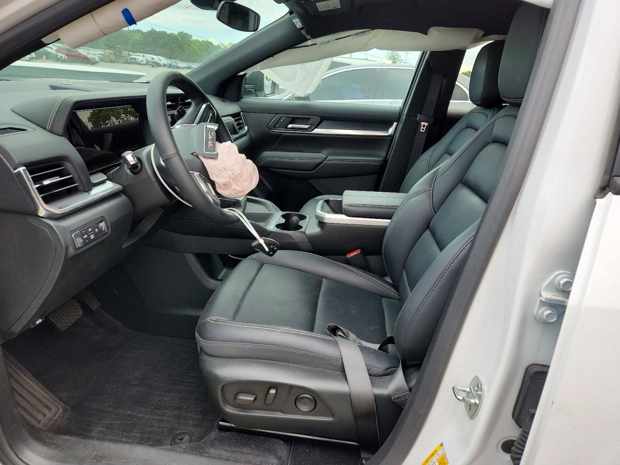 2025 GMC TERRAIN