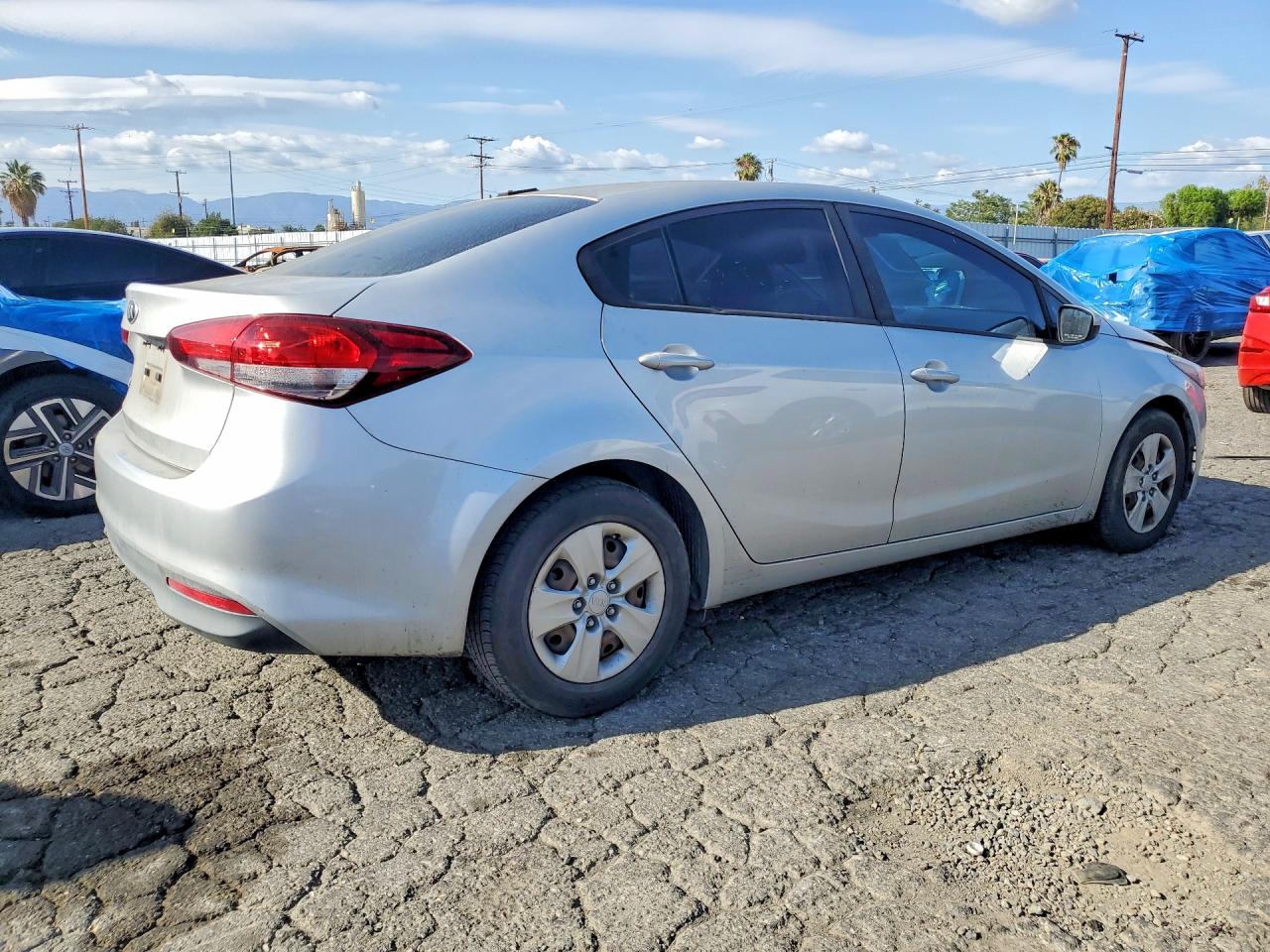 2017 KIA FORTE