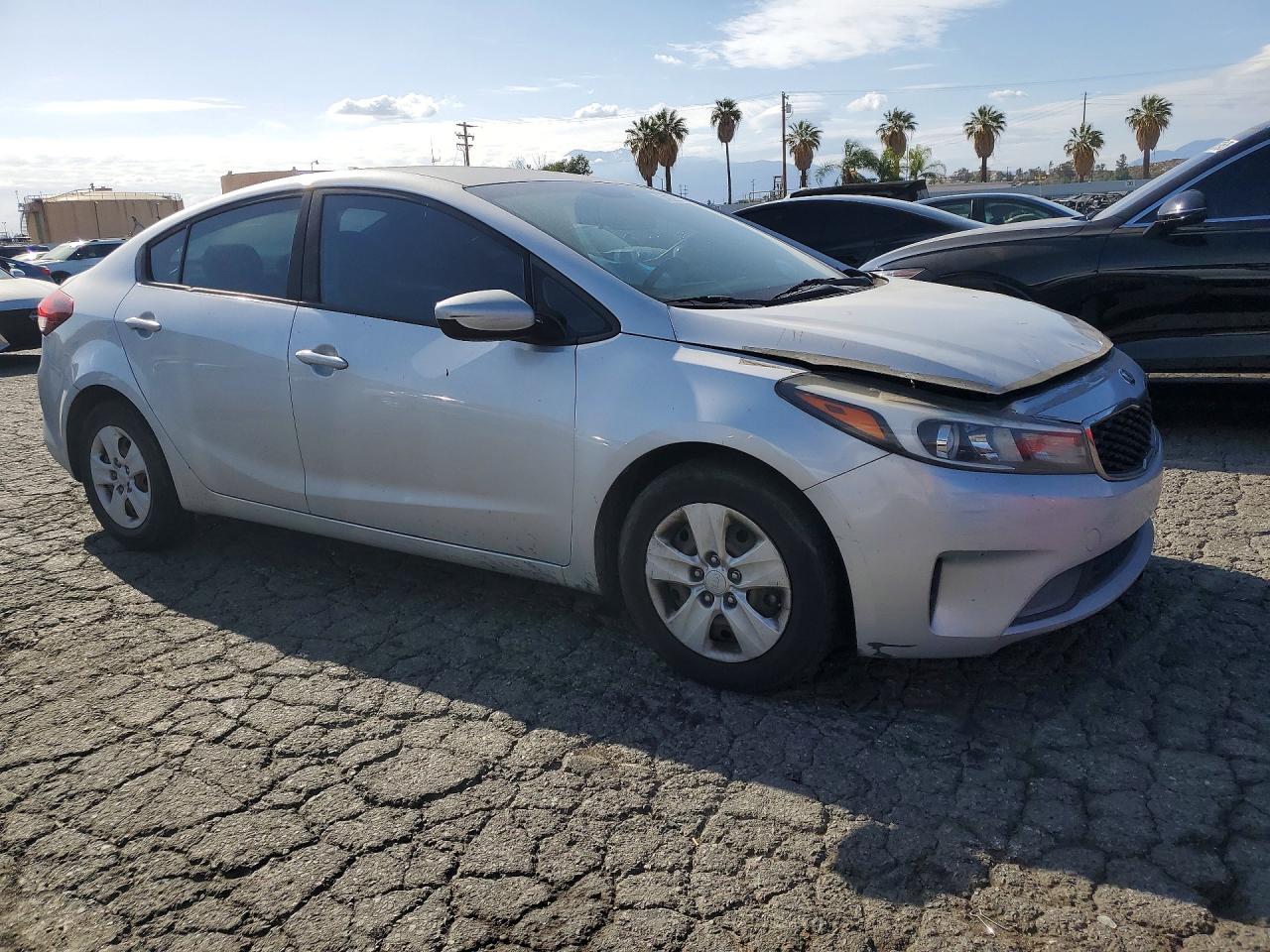 2017 KIA FORTE
