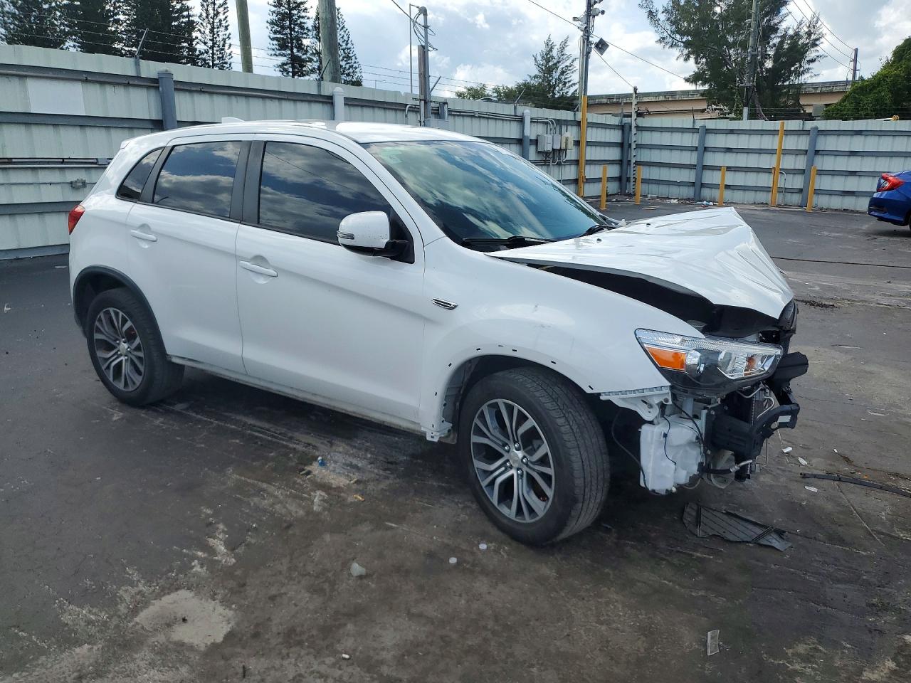 2017 MITSUBISHI OUTLANDER