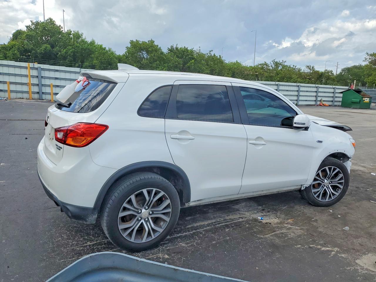 2017 MITSUBISHI OUTLANDER