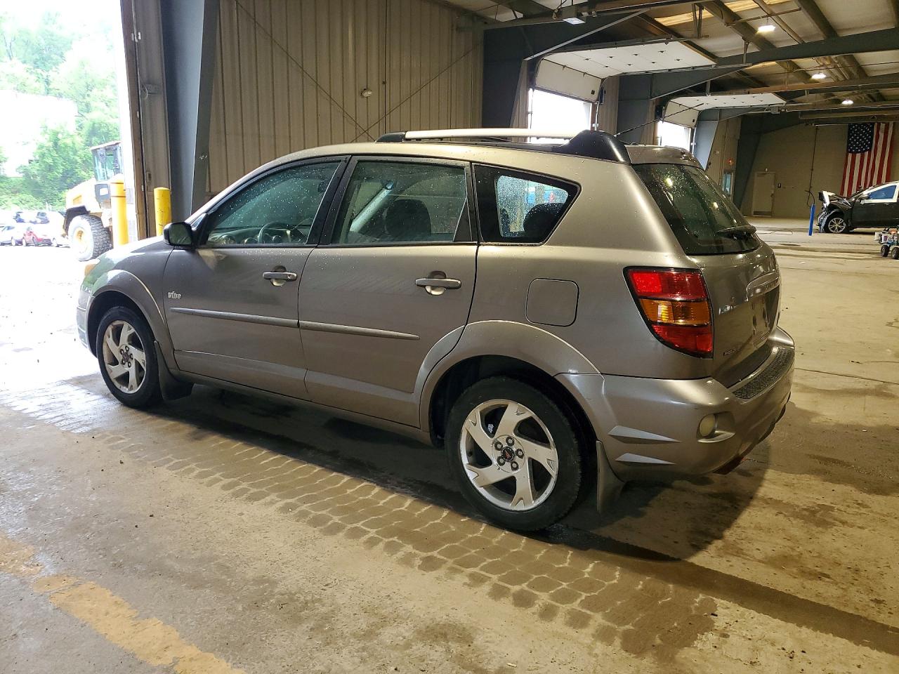 2004 PONTIAC VIBE