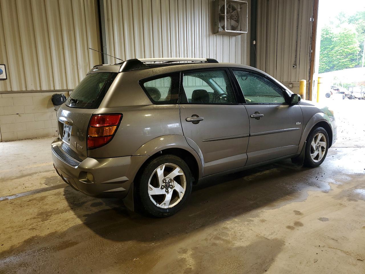2004 PONTIAC VIBE