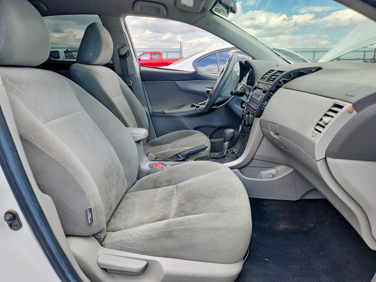 2009 TOYOTA COROLLA