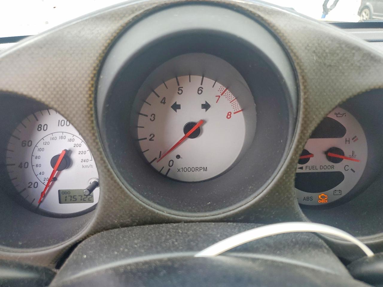 2002 TOYOTA MR2