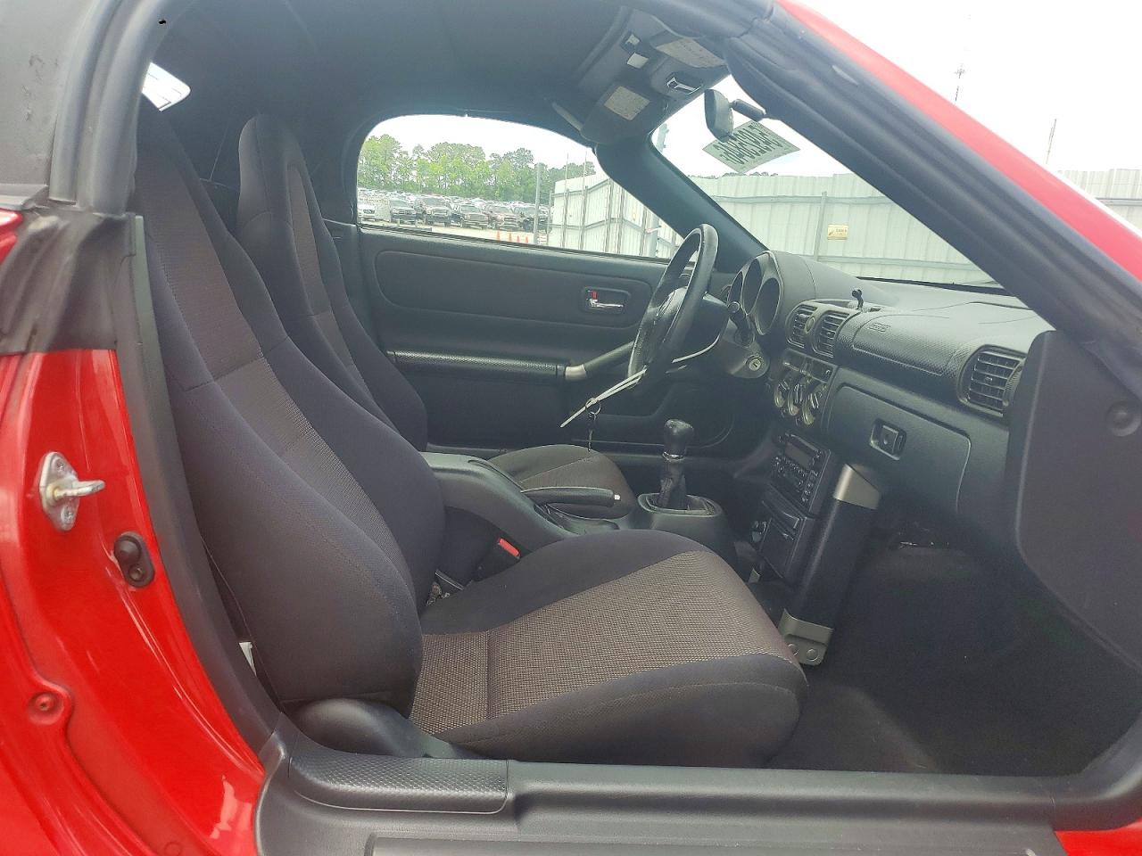 2002 TOYOTA MR2