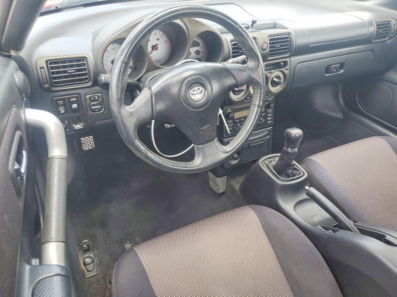 2002 TOYOTA MR2