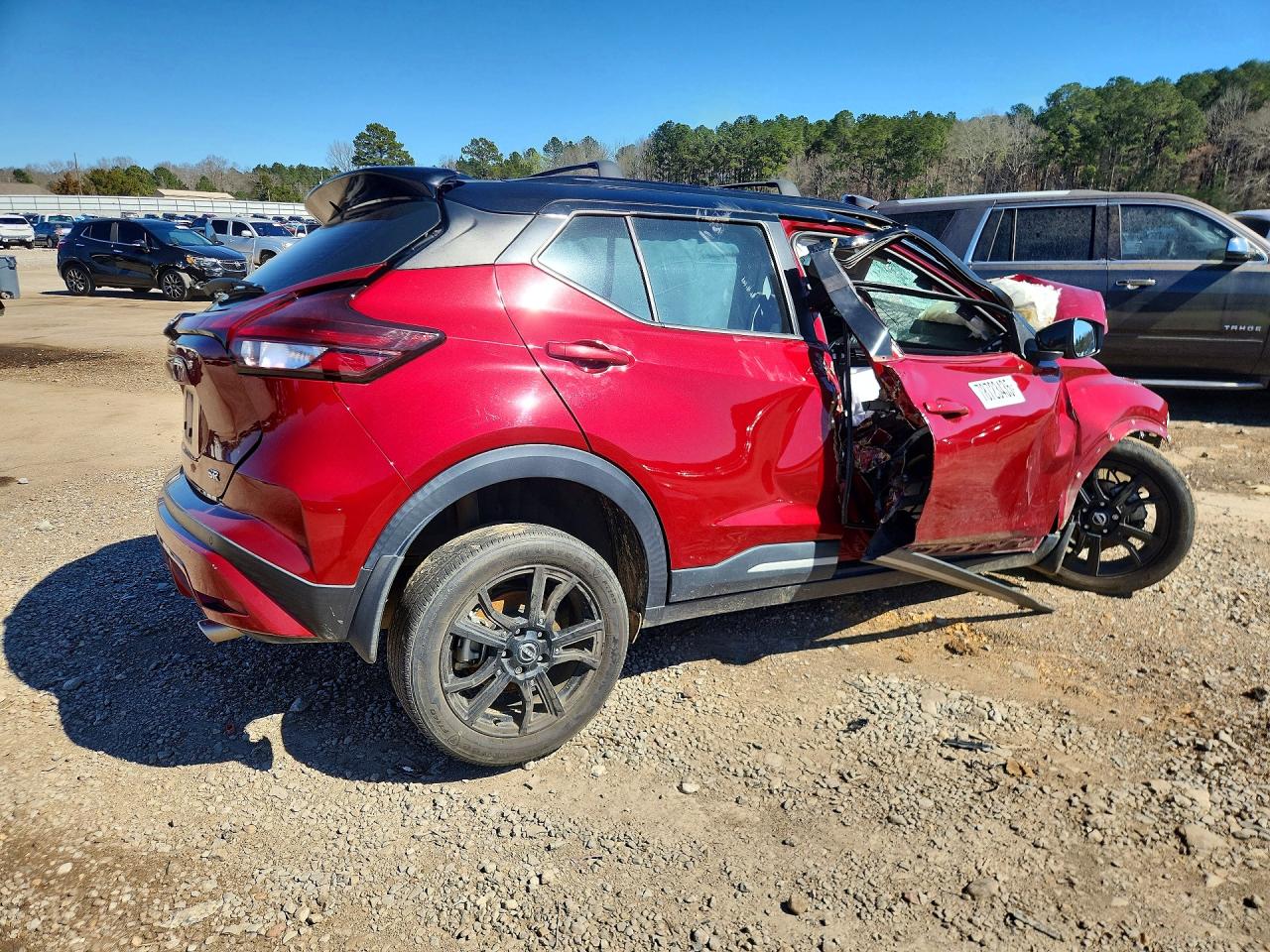 2022 NISSAN KICKS