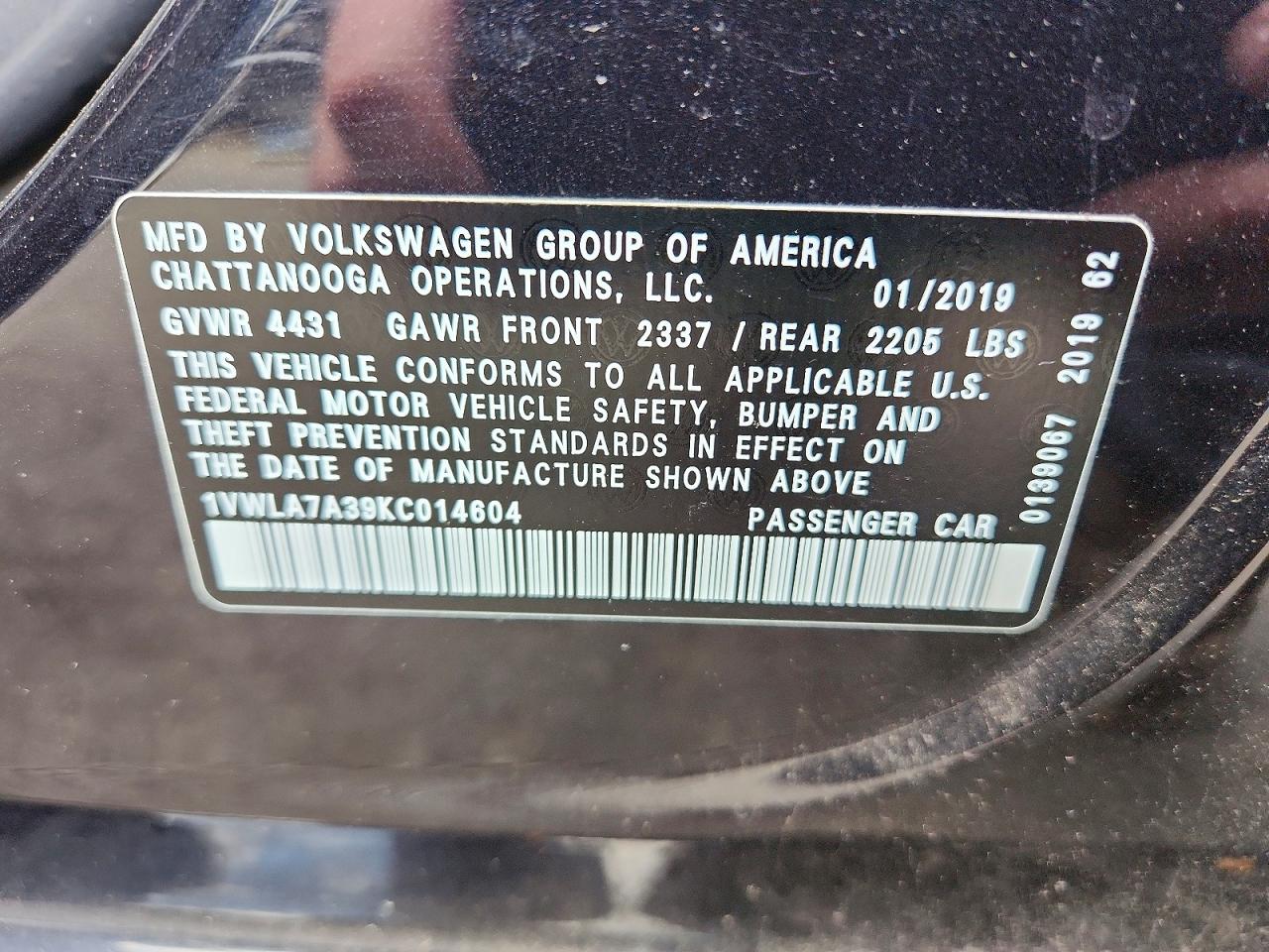 2019 VOLKSWAGEN PASSAT