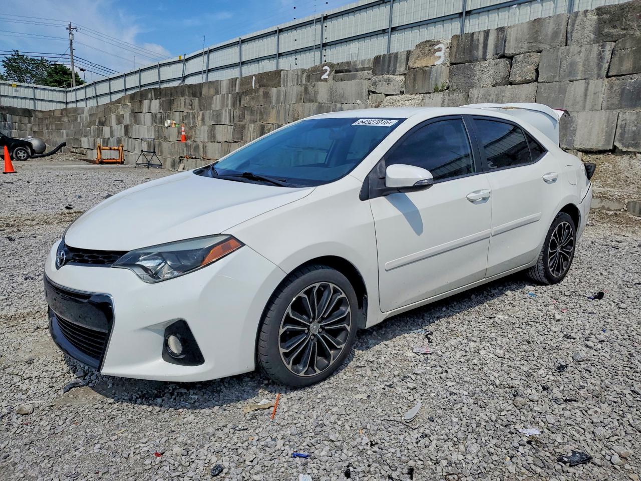 2016 TOYOTA COROLLA