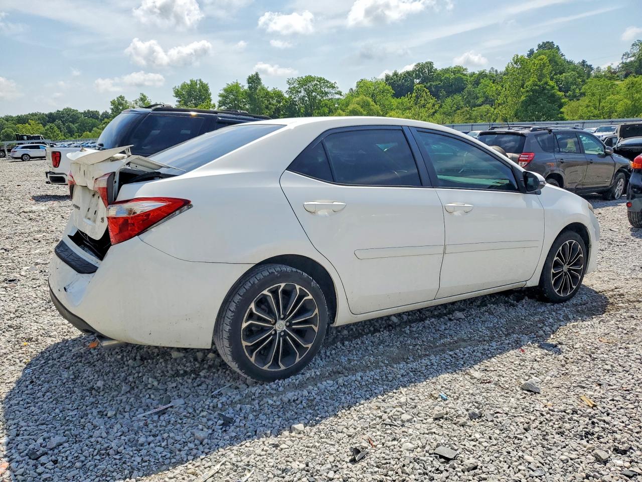 2016 TOYOTA COROLLA