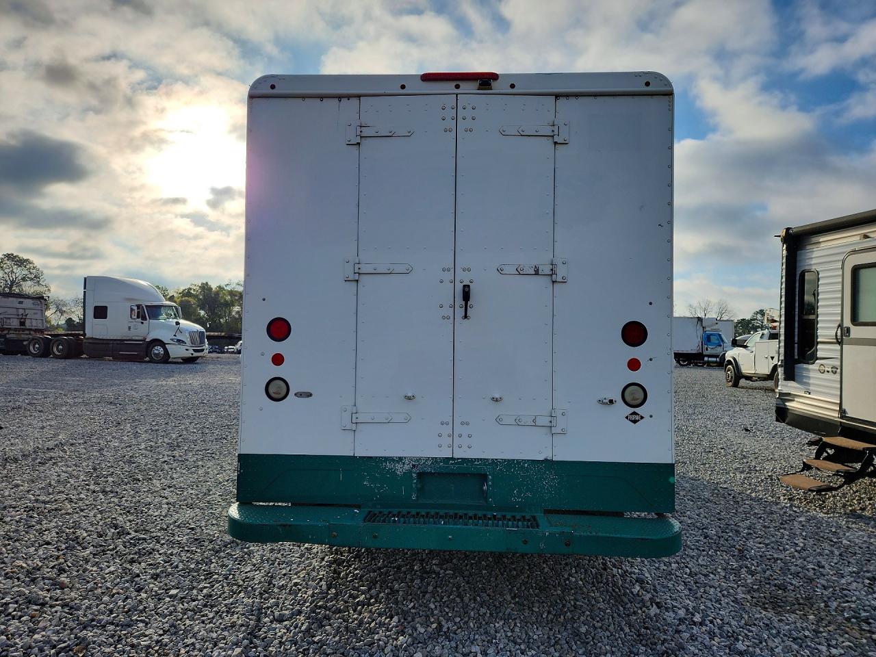 2015 FREIGHTLINER MT45
