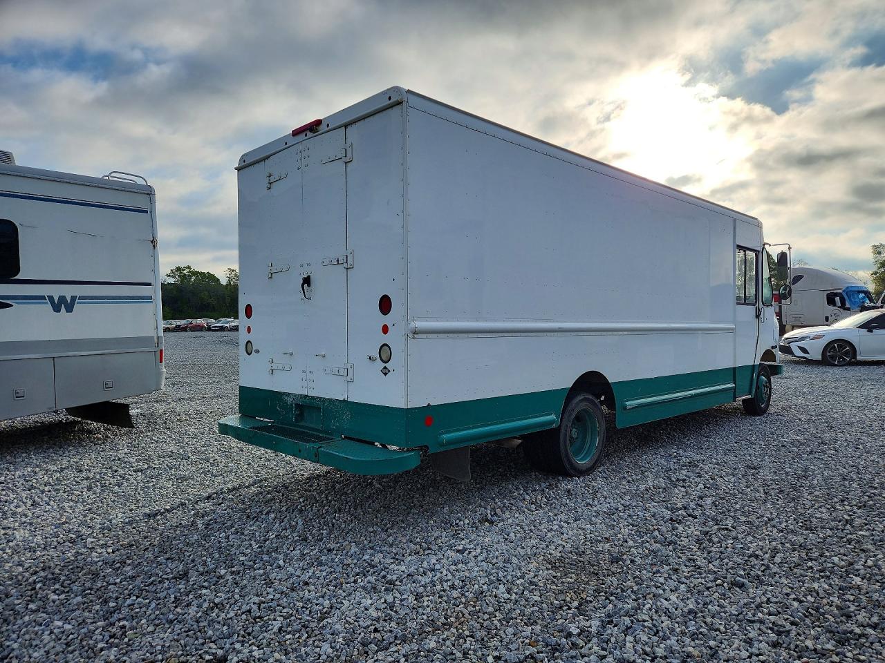 2015 FREIGHTLINER MT45