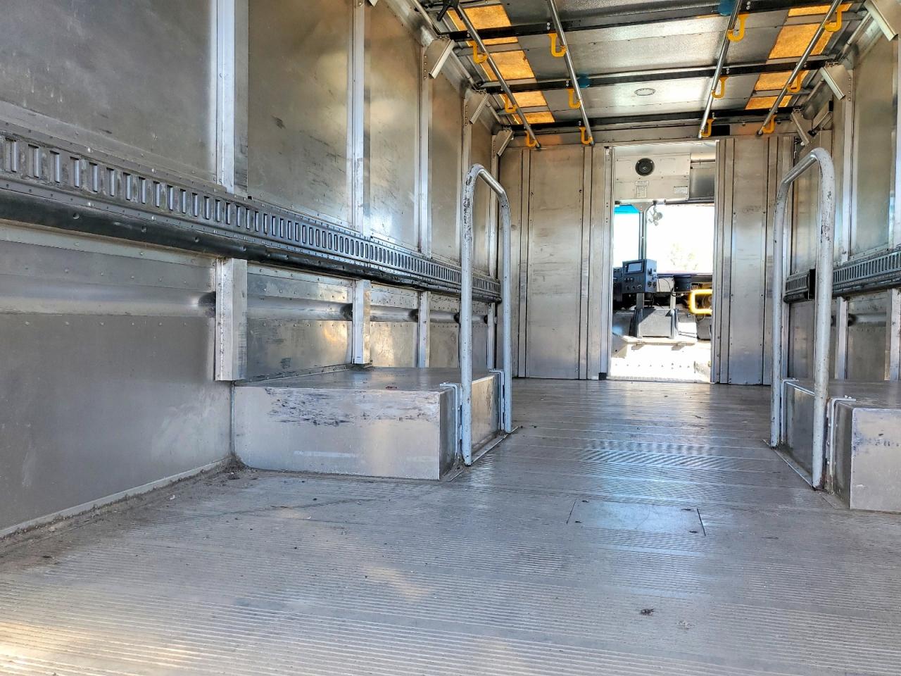2015 FREIGHTLINER MT45