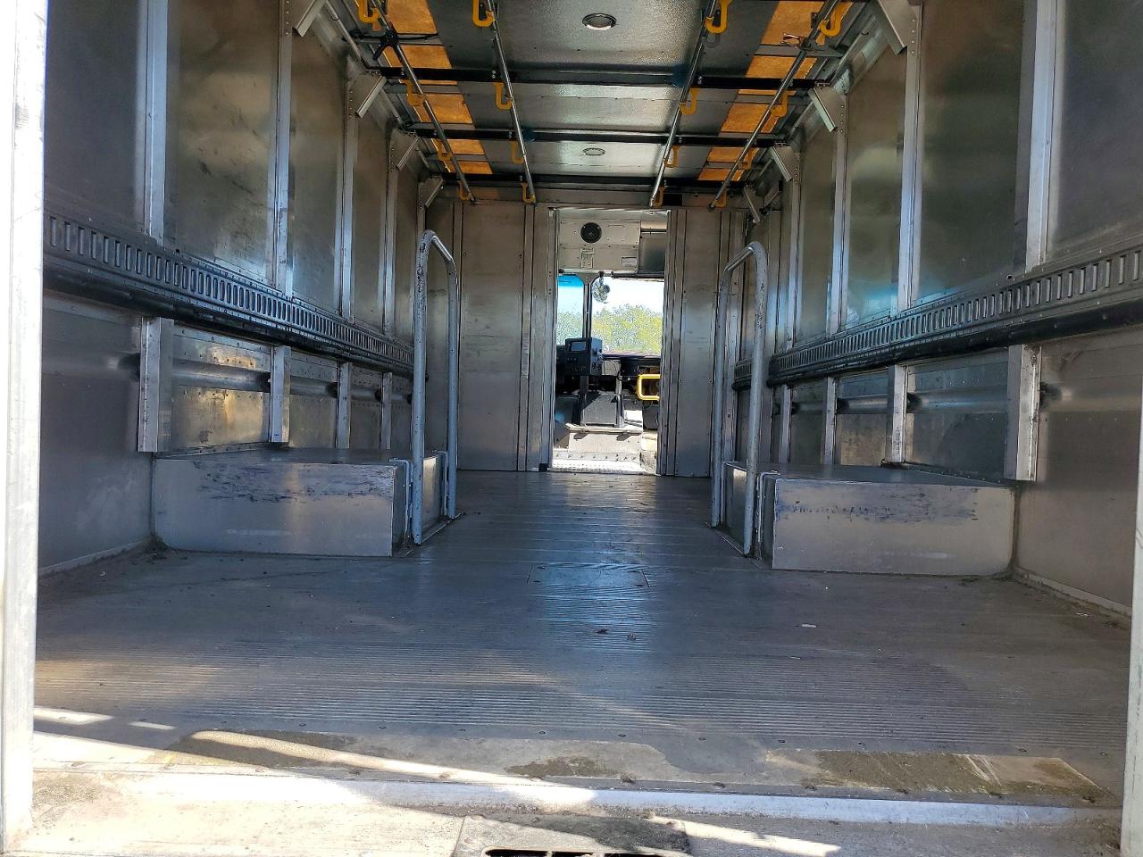 2015 FREIGHTLINER MT45