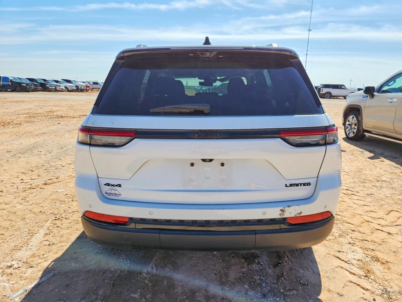 2023 JEEP CHEROKEE