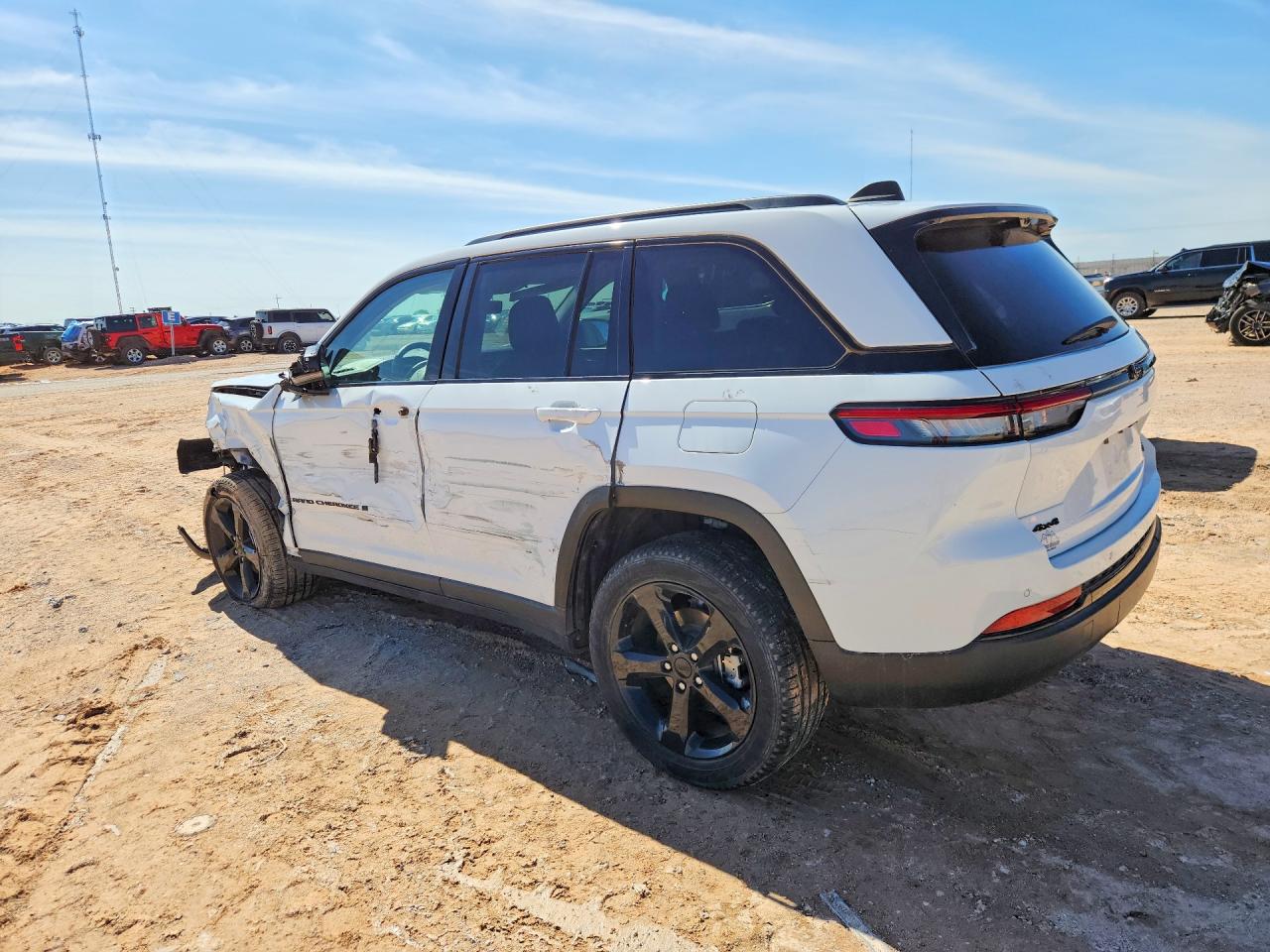 2023 JEEP CHEROKEE