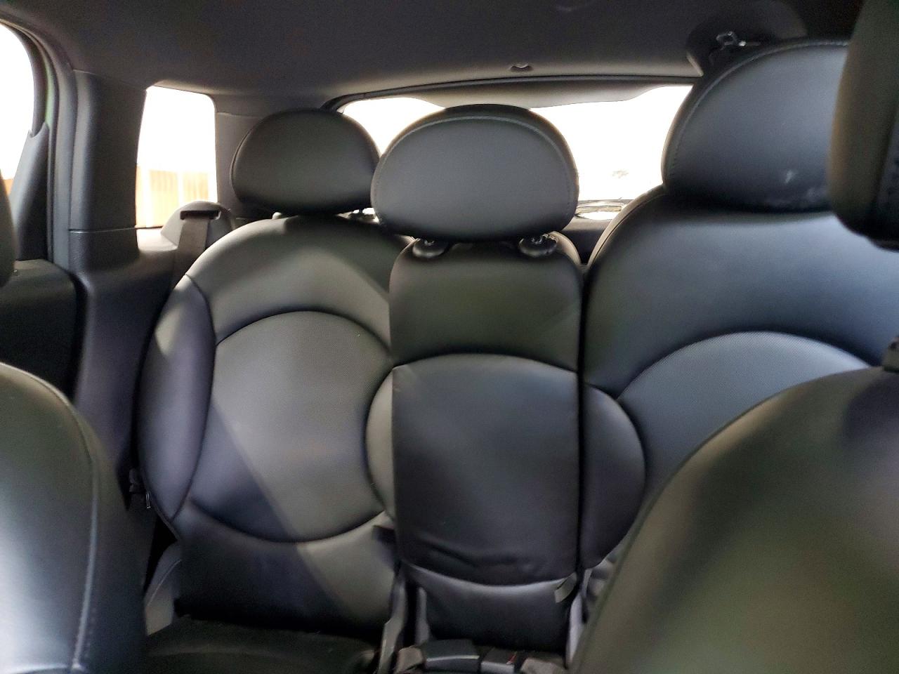 2016 MINI COOPER