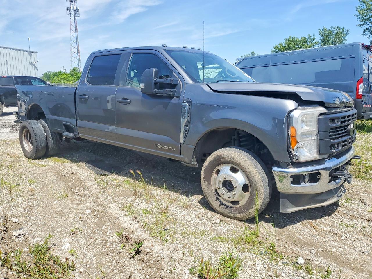 2024 FORD F350