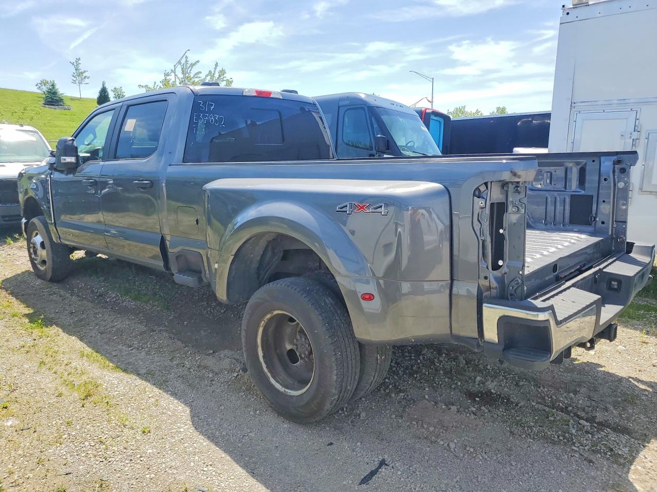 2024 FORD F350