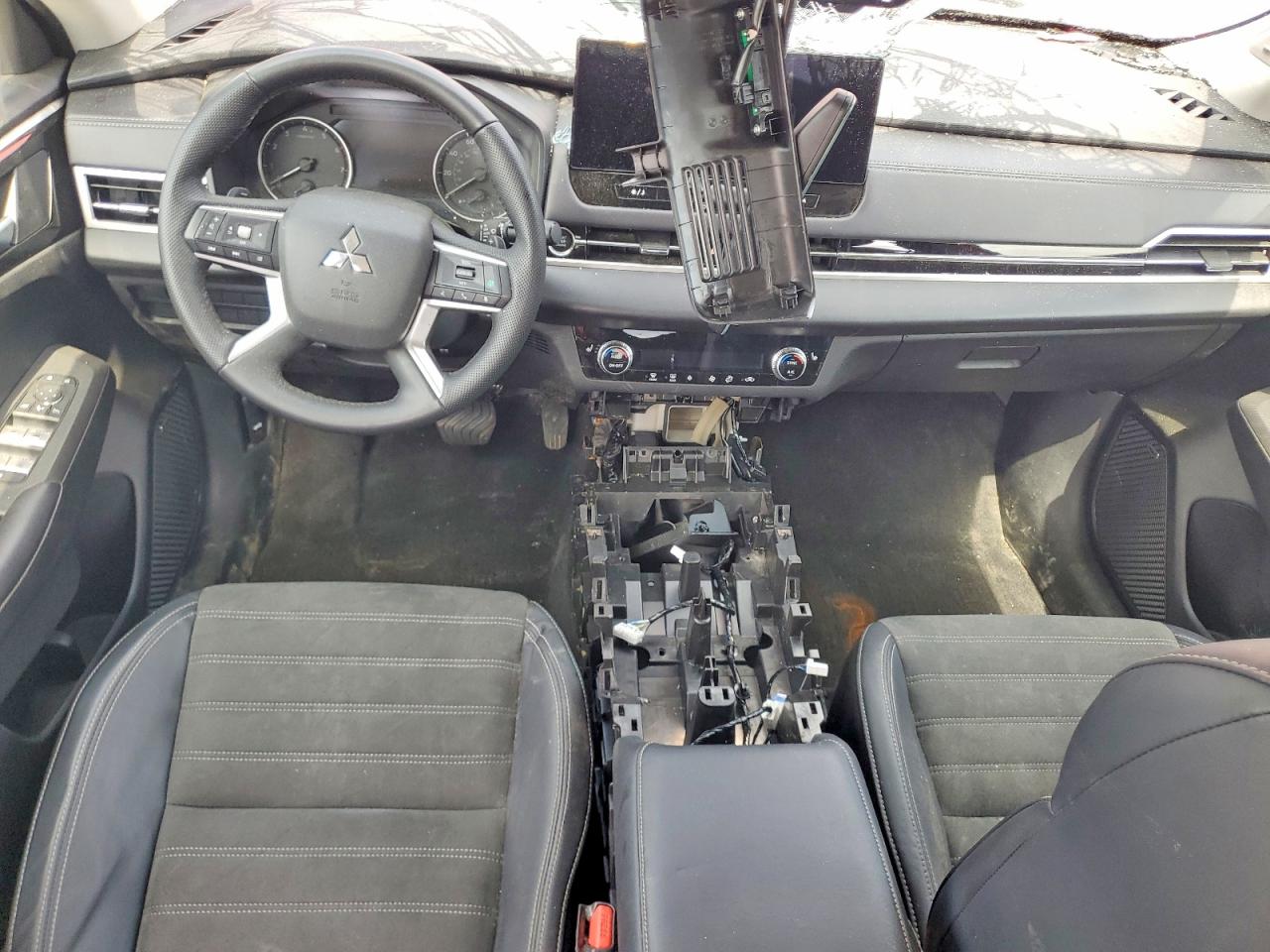 2025 MITSUBISHI OUTLANDER