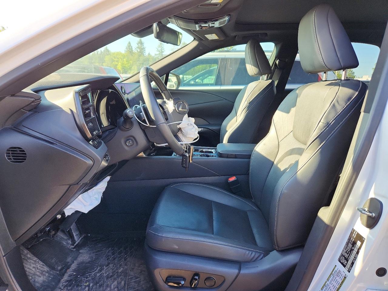 2023 LEXUS RX300