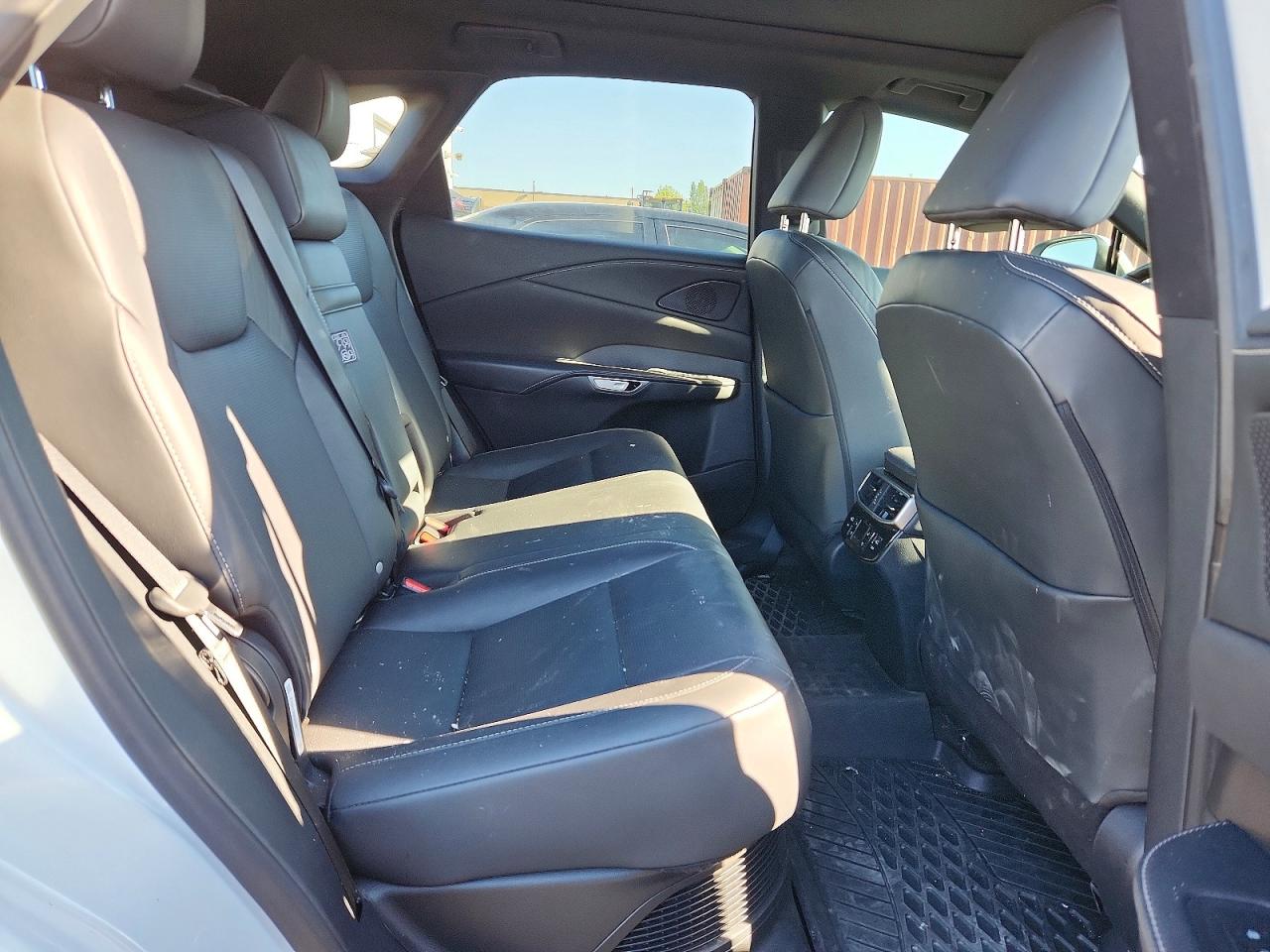 2023 LEXUS RX300