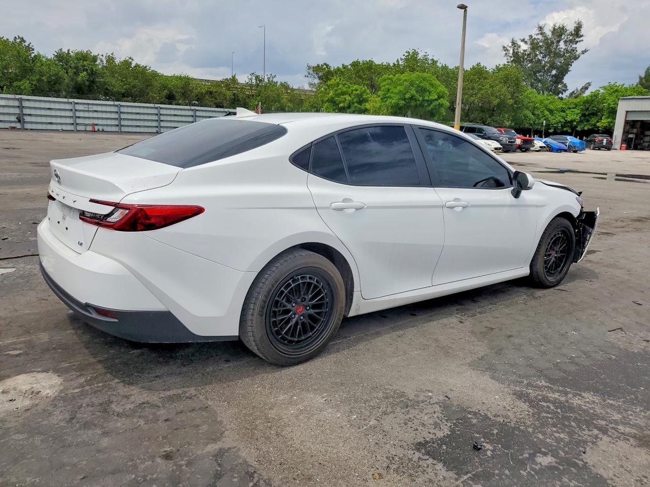 2025 TOYOTA CAMRY