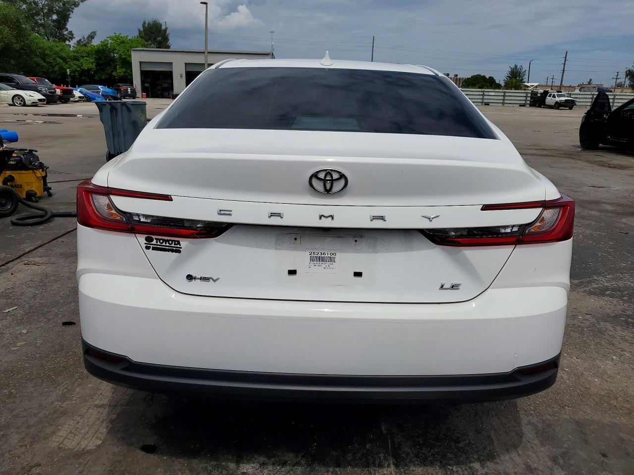 2025 TOYOTA CAMRY