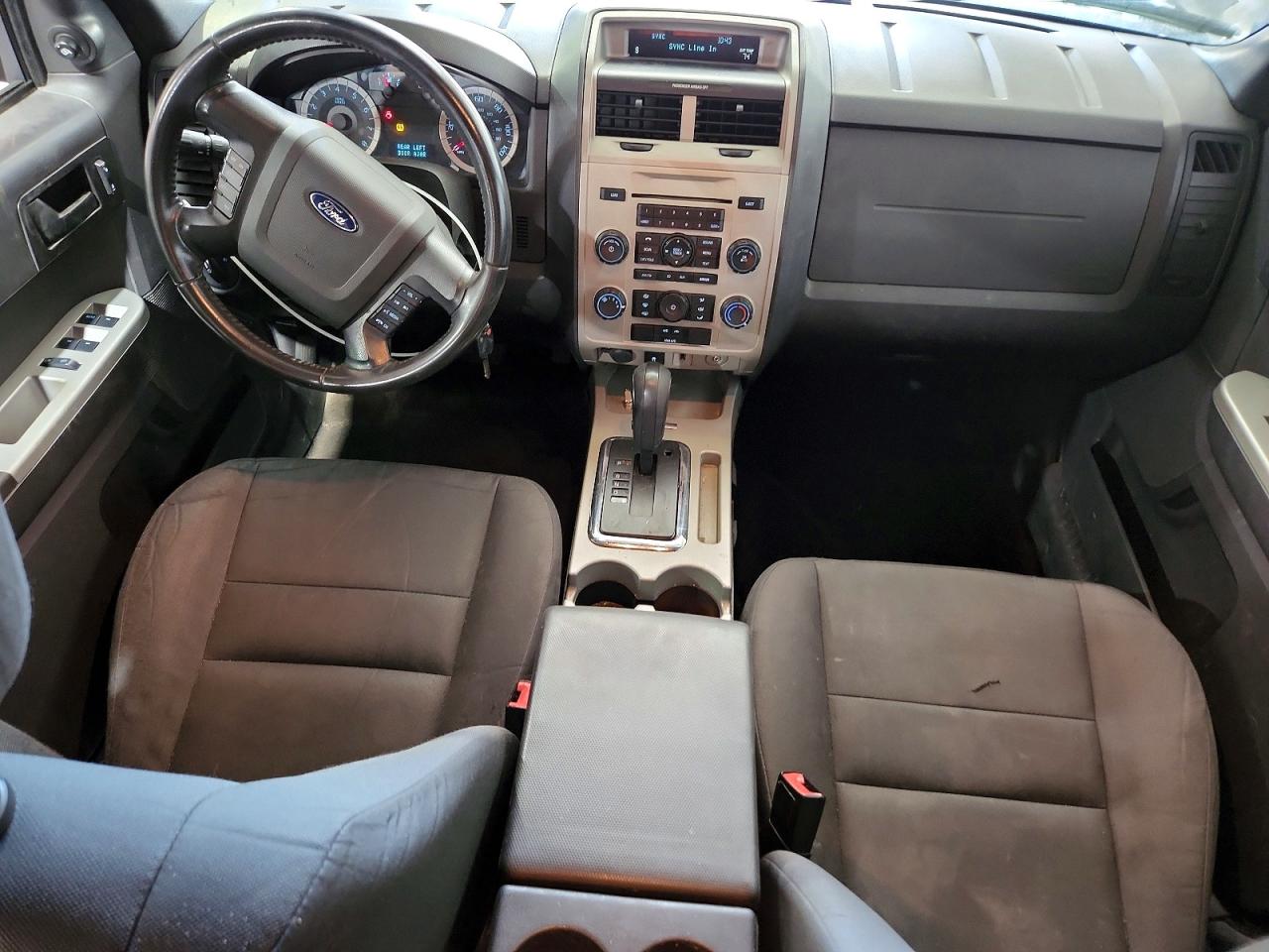 2010 FORD ESCAPE