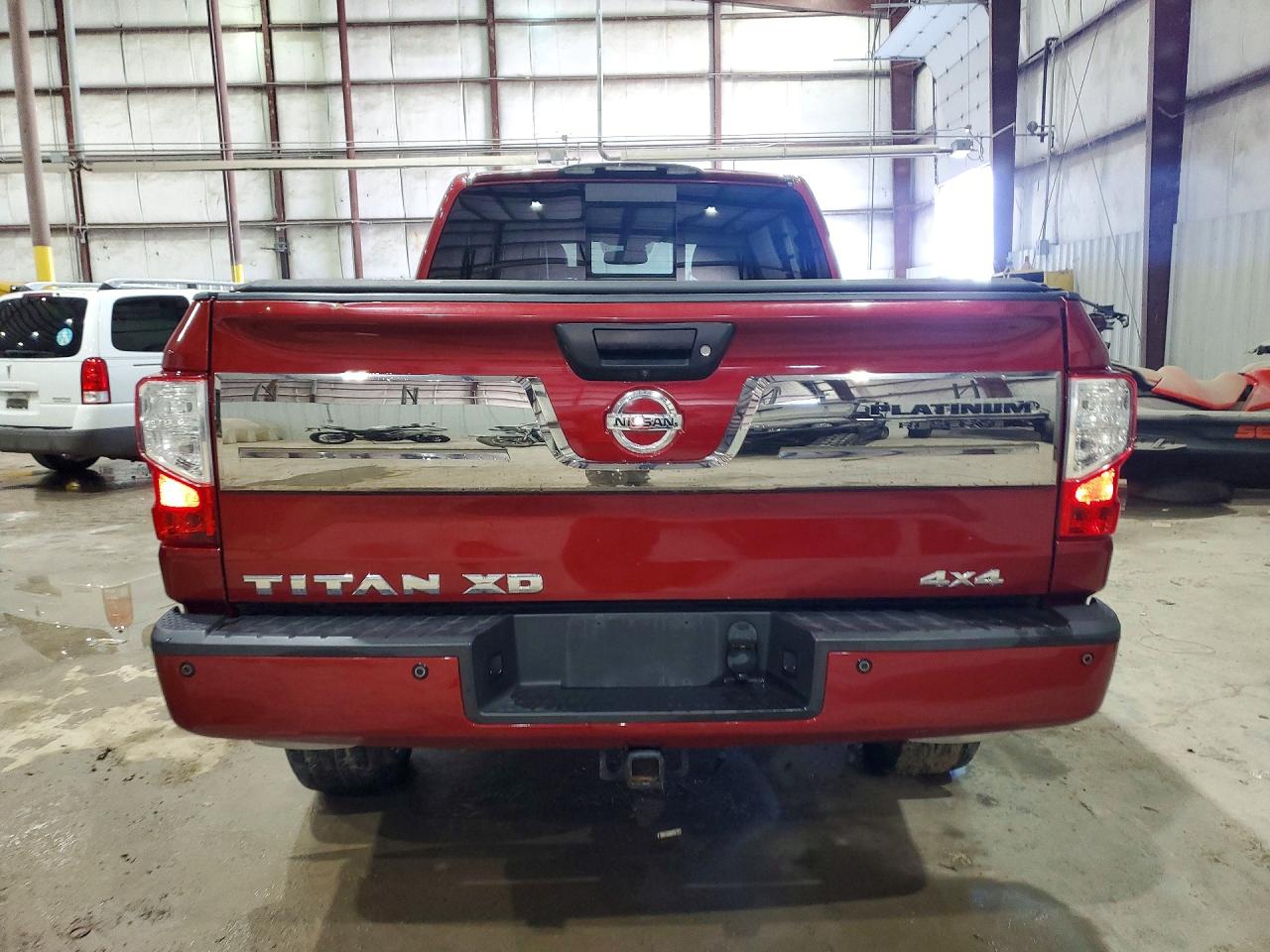 2016 NISSAN TITAN