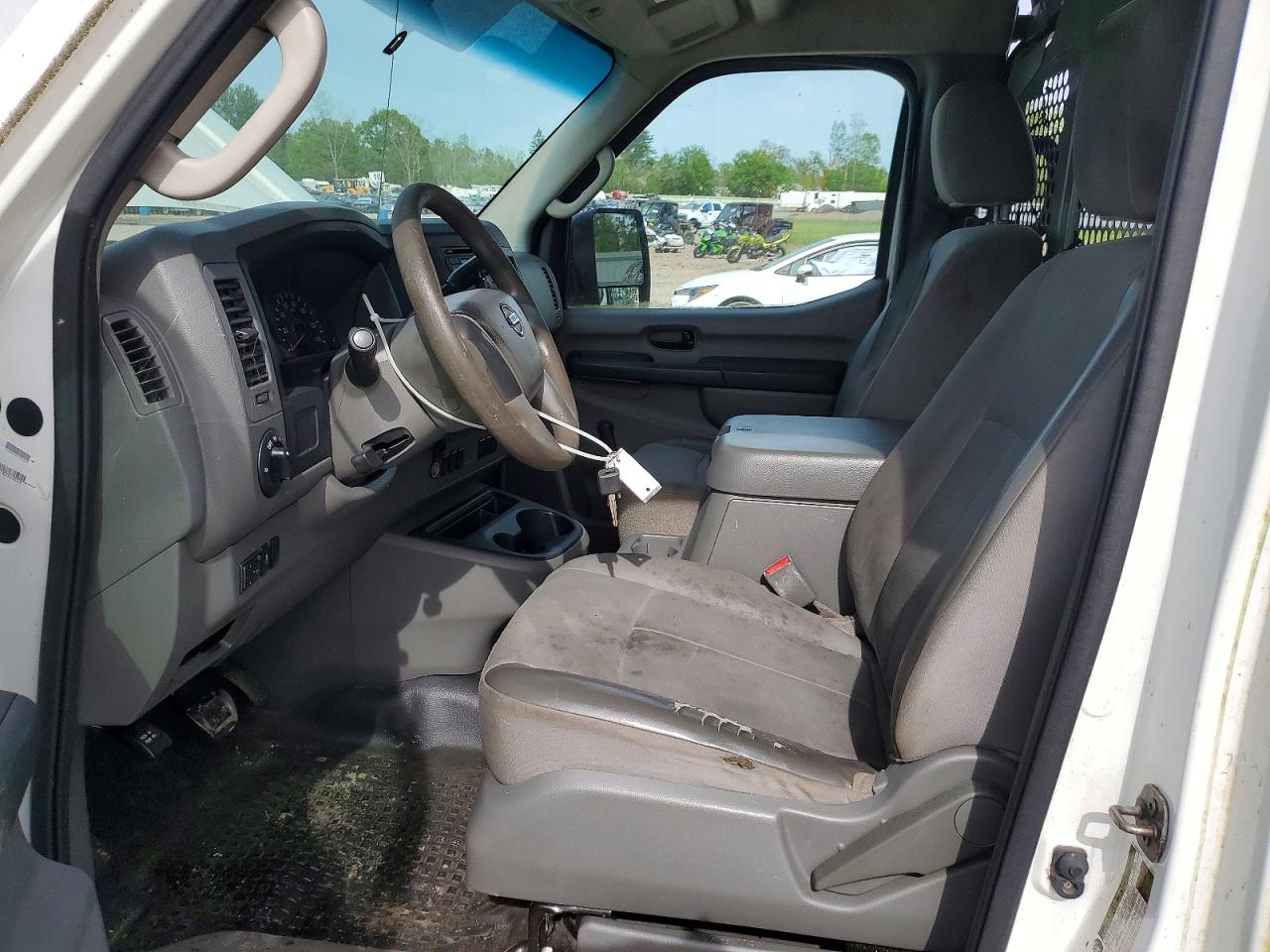 2012 NISSAN NV