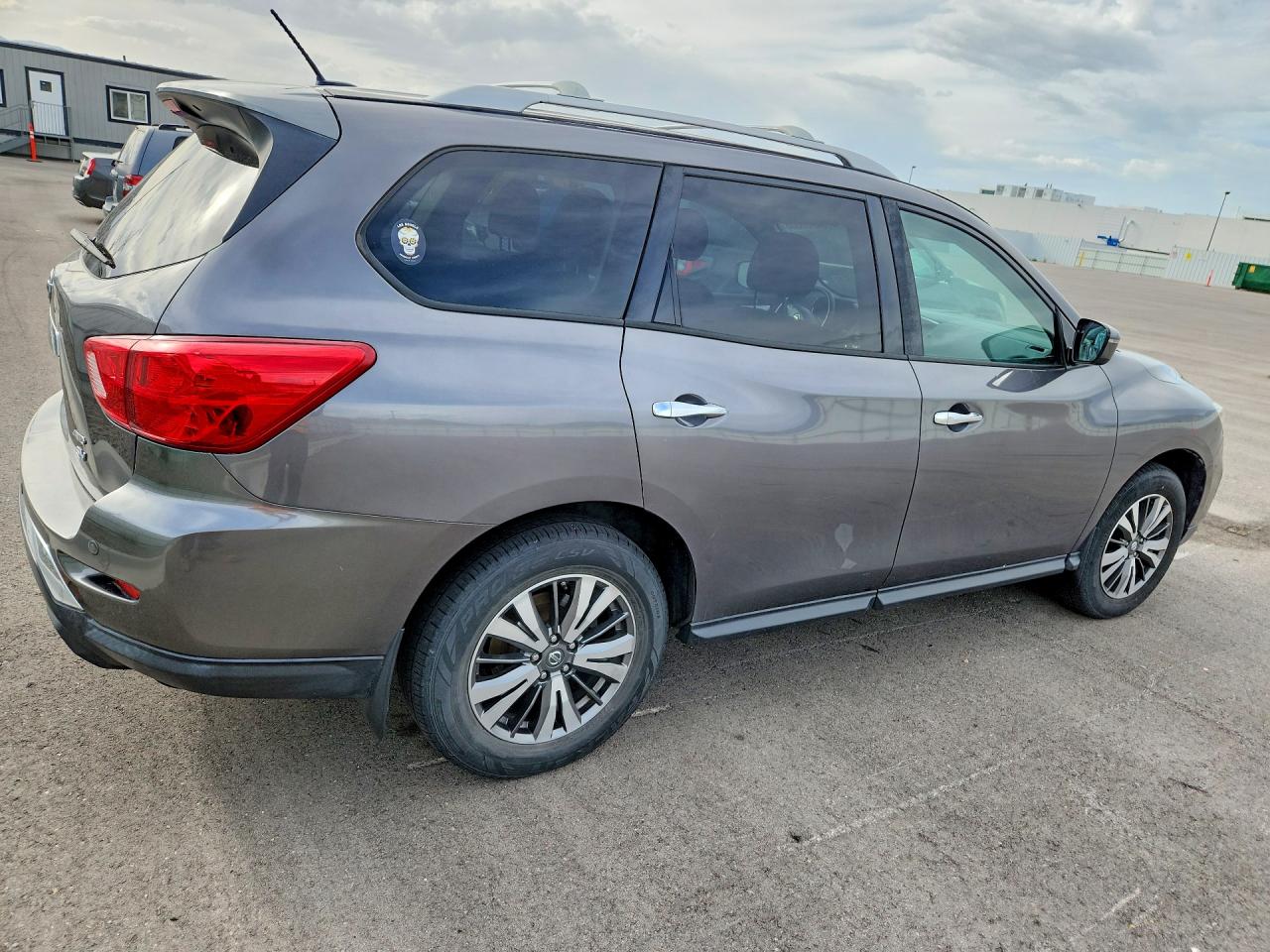 2017 NISSAN PATHFINDER