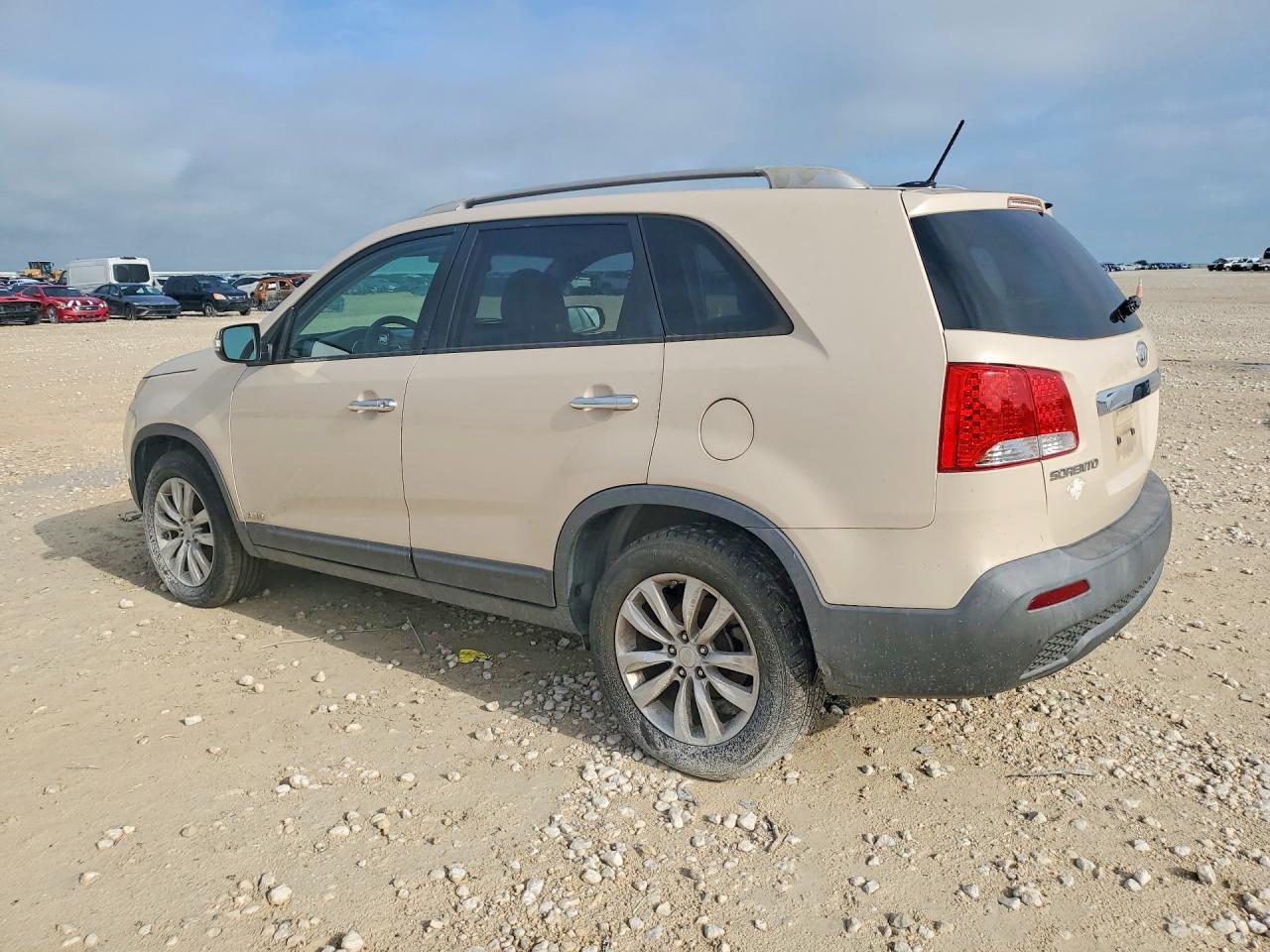 2011 KIA SORENTO