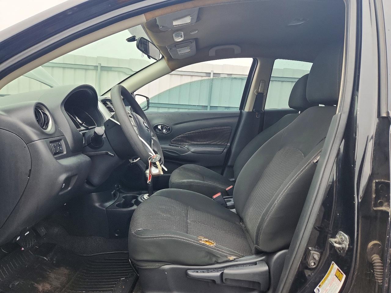 2017 NISSAN VERSA