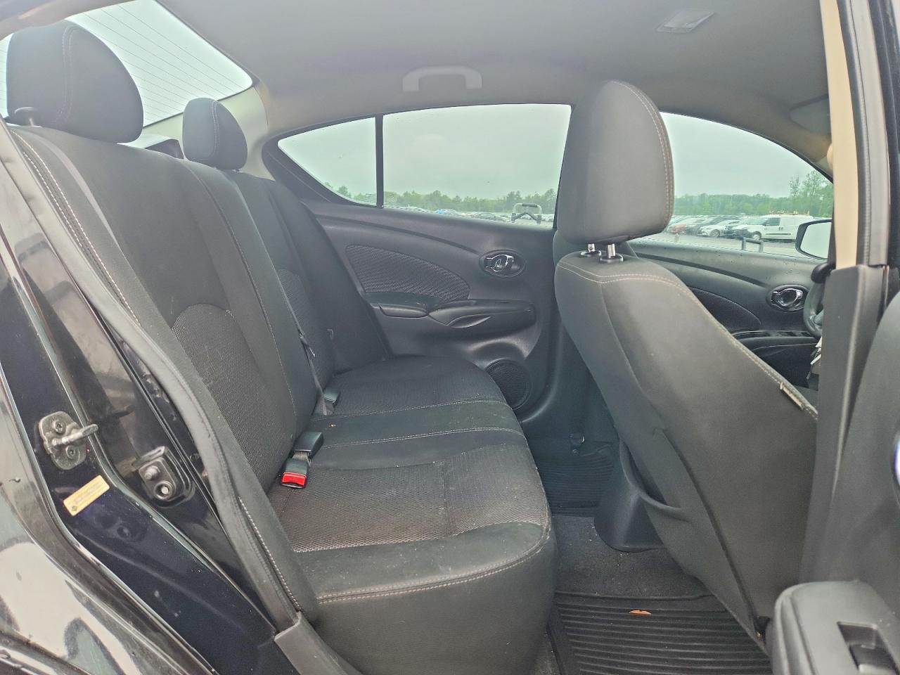 2017 NISSAN VERSA