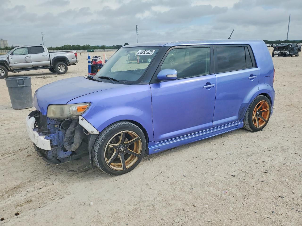 2010 TOYOTA SCION