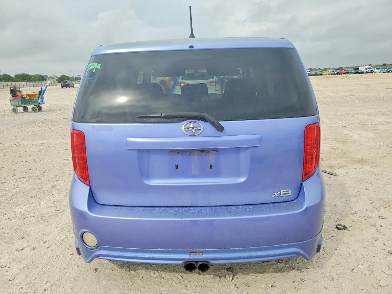 2010 TOYOTA SCION