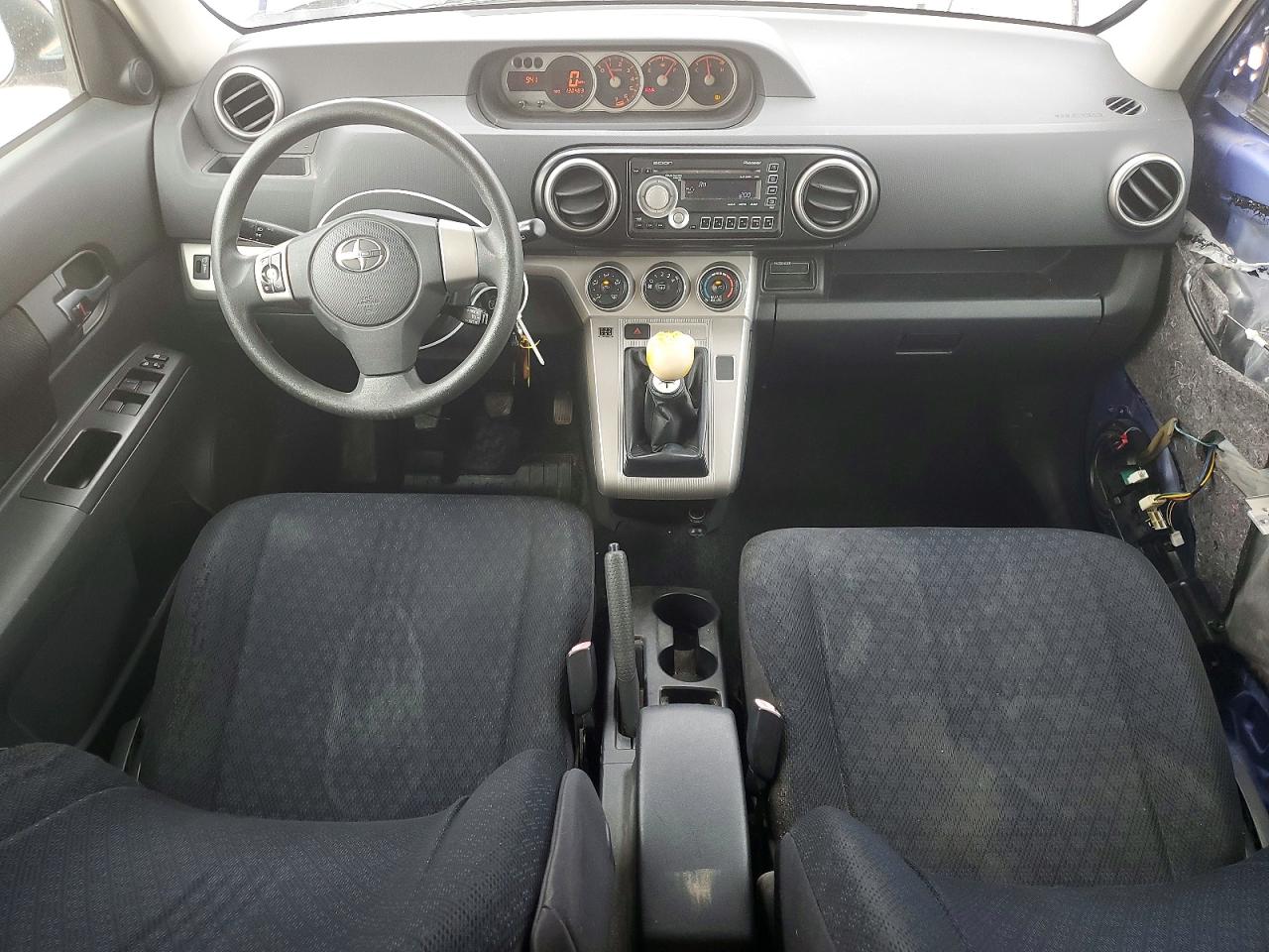 2010 TOYOTA SCION