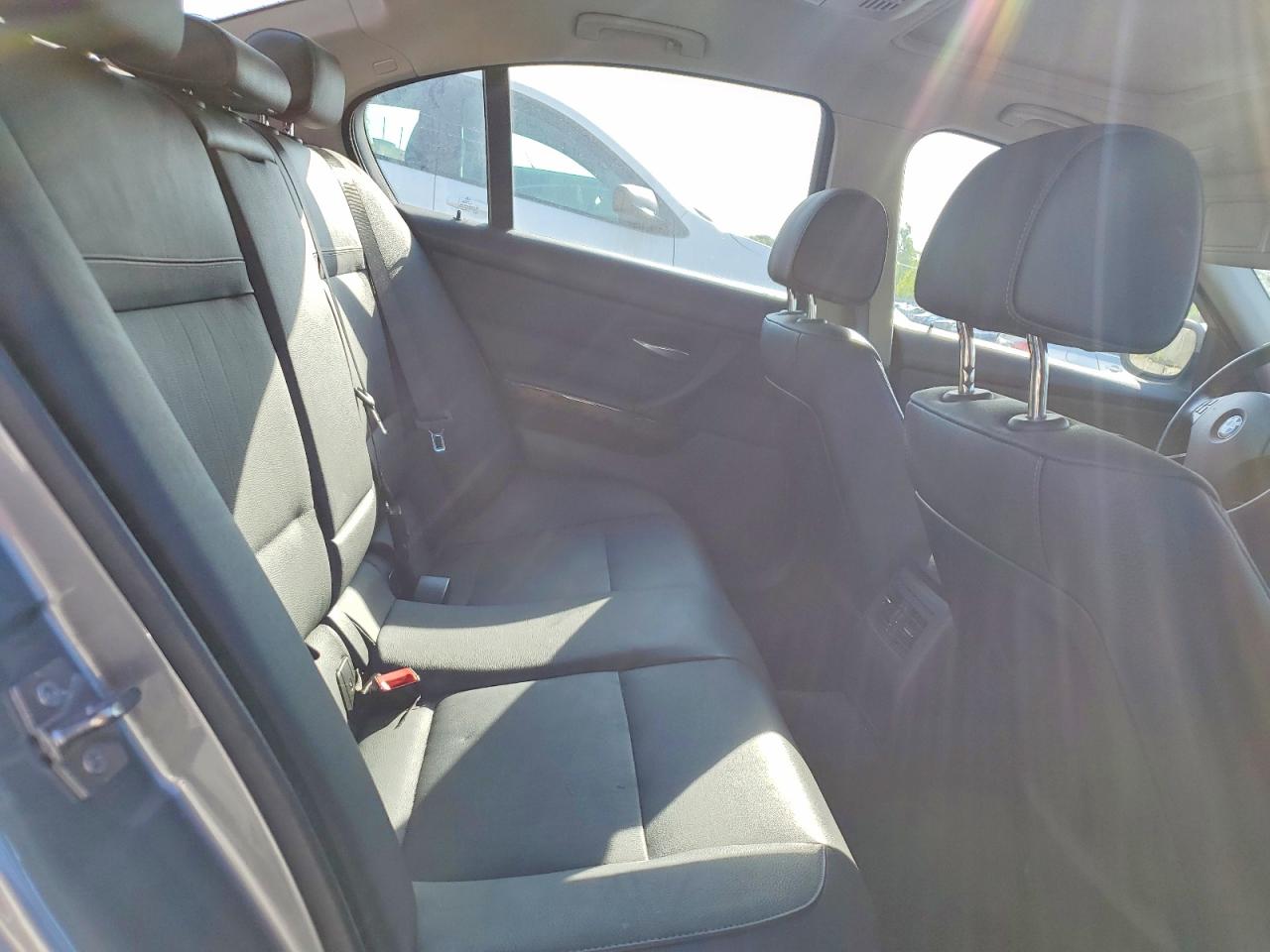 2010 BMW 3 SERIES