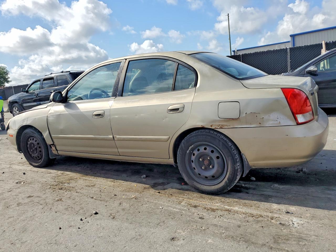 2001 HYUNDAI ELANTRA