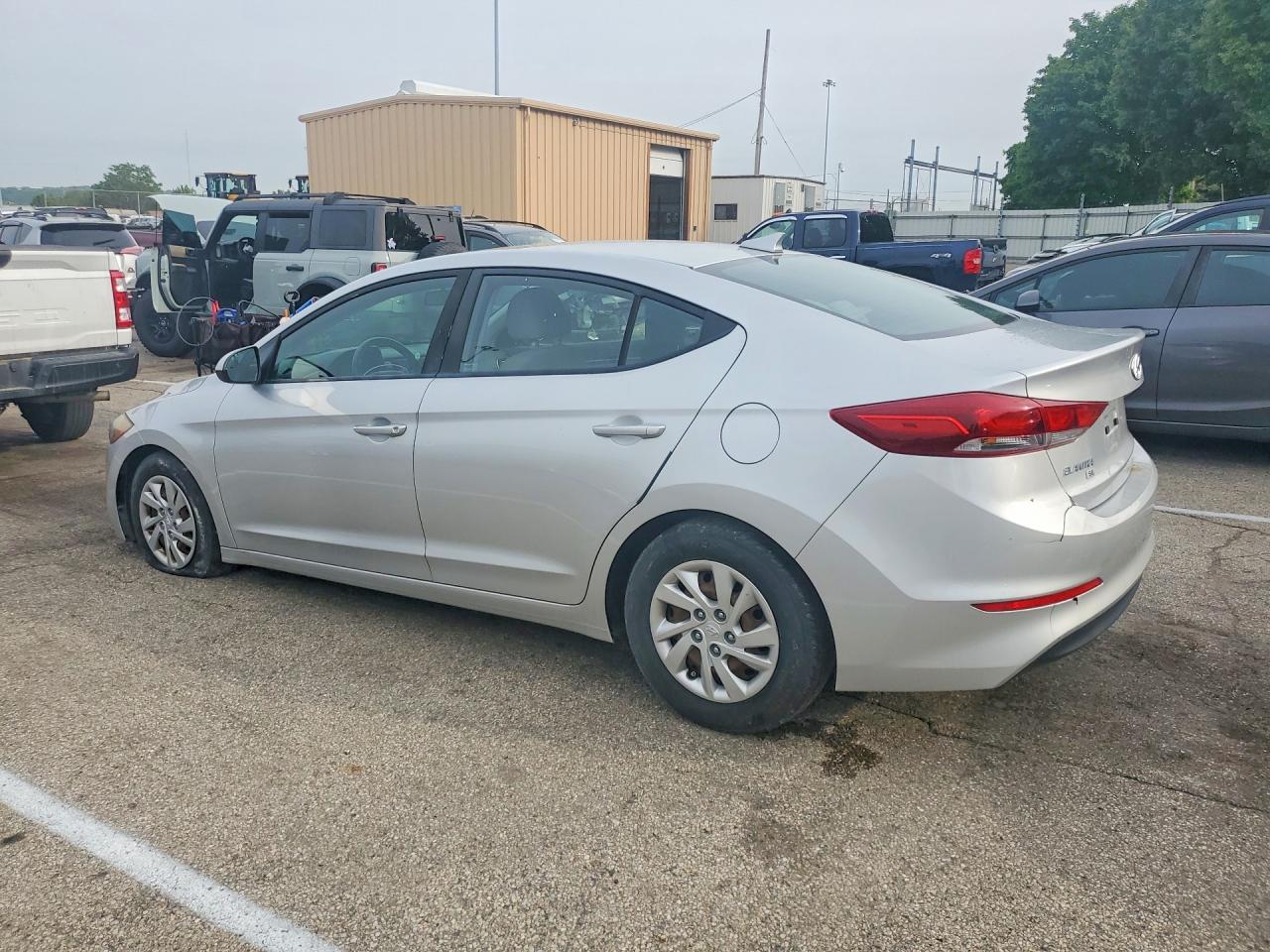 2017 HYUNDAI ELANTRA
