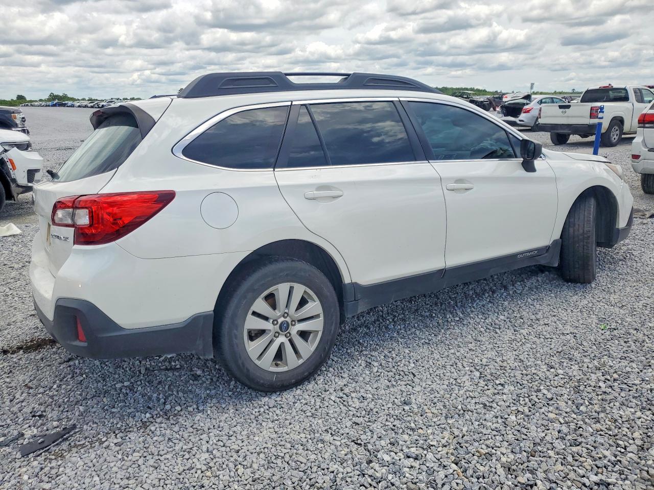 2018 SUBARU OUTBACK