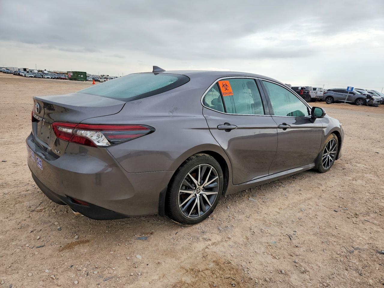 2024 TOYOTA CAMRY