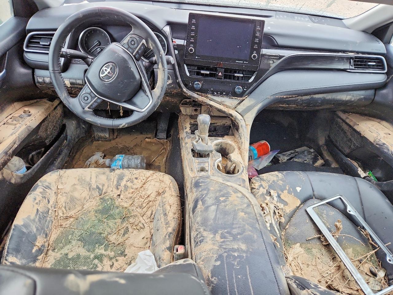 2024 TOYOTA CAMRY