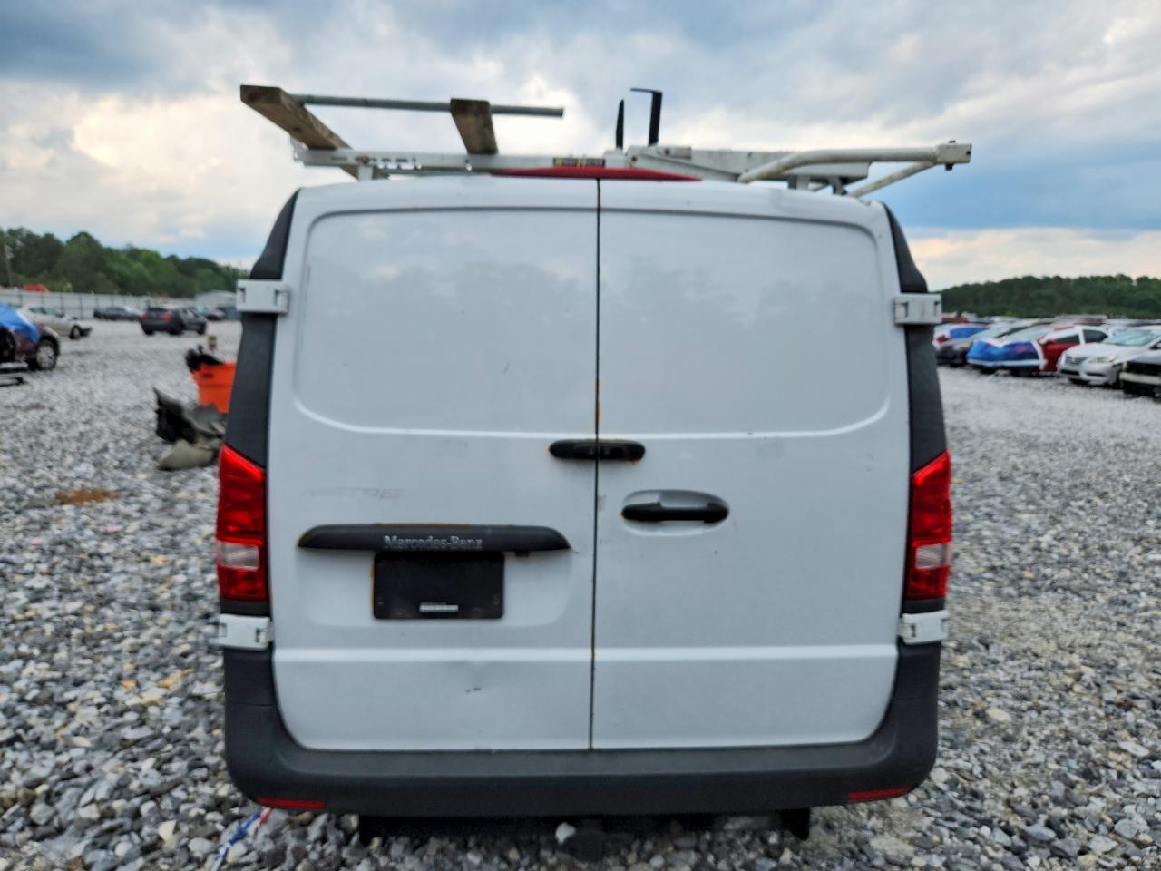 2020 MERCEDES-BENZ METRIS