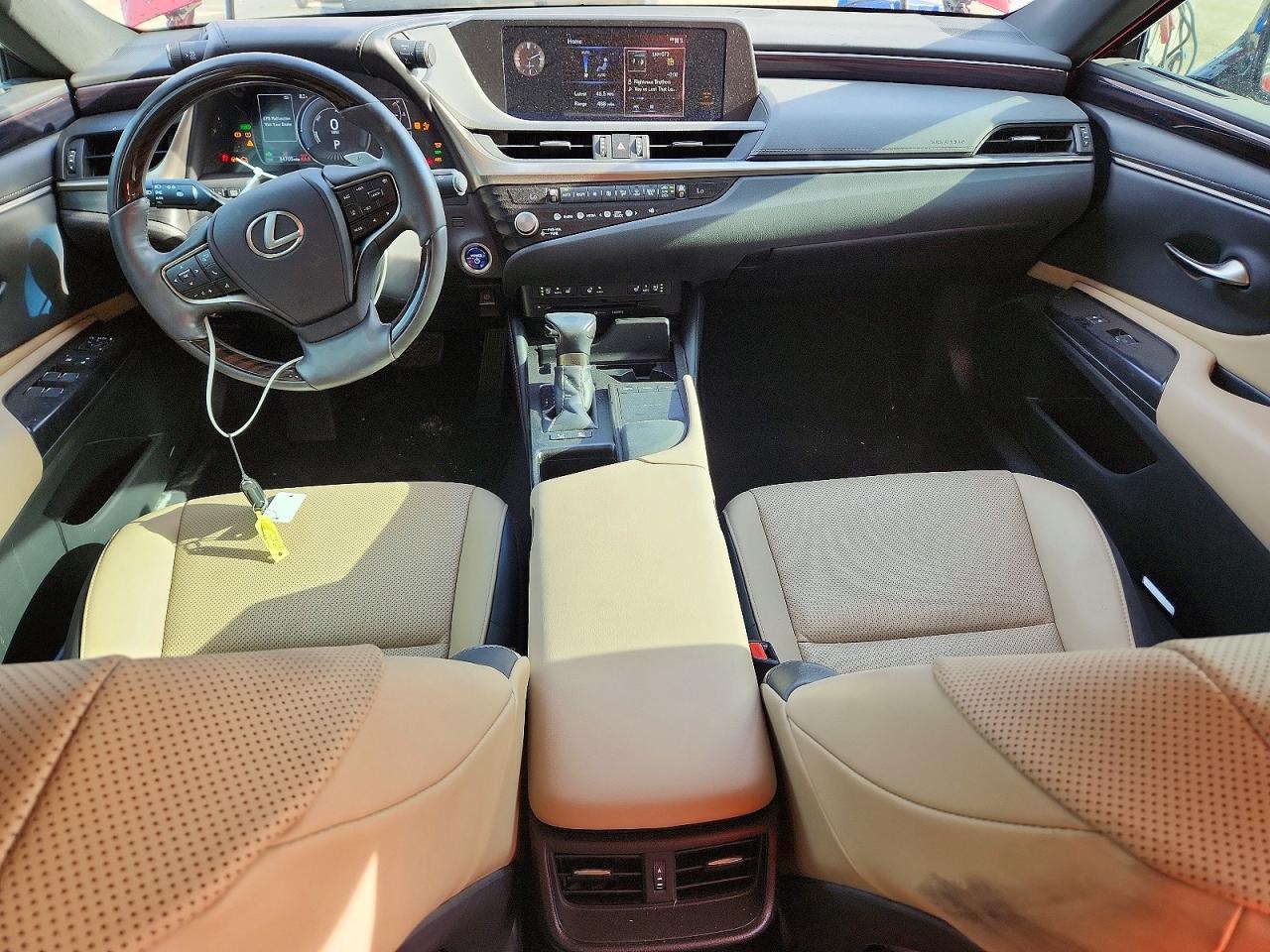 2021 LEXUS ES300