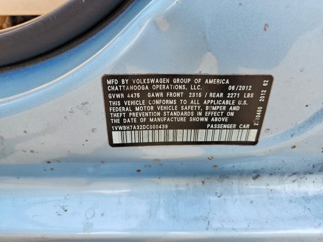 2013 VOLKSWAGEN PASSAT