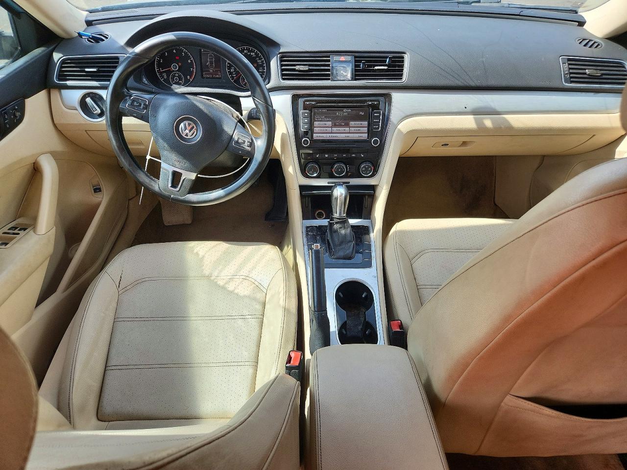 2013 VOLKSWAGEN PASSAT